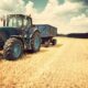 traktor 2 80x80 - Leasing maszyn rolniczych - kiedy to się opłaca?